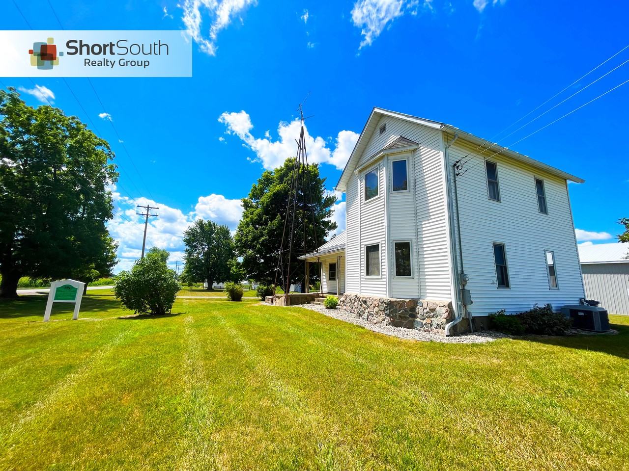 10535 E Paris Ave Se - Photo 3 of 50