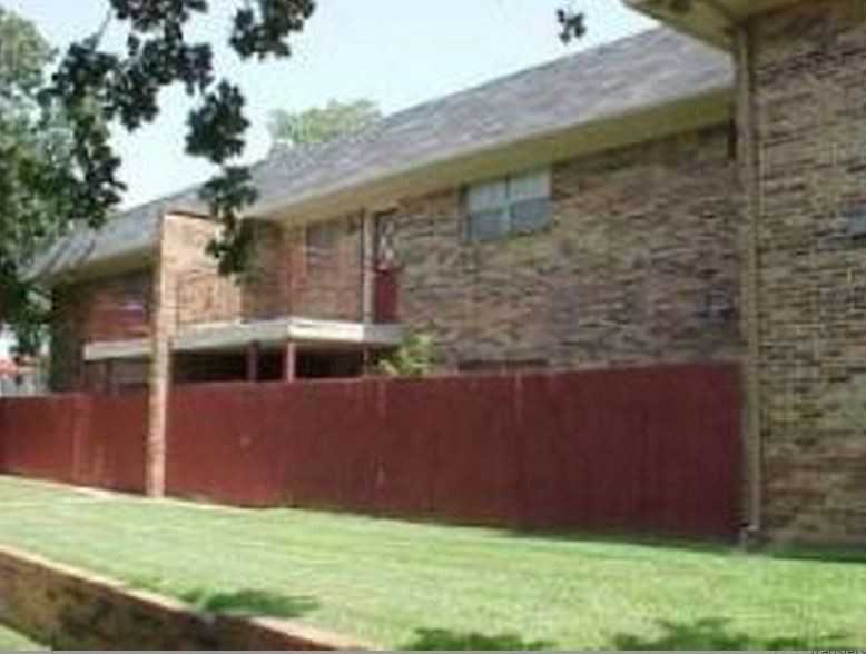 1834 Westminister Street 587Y - Photo 2 of 4