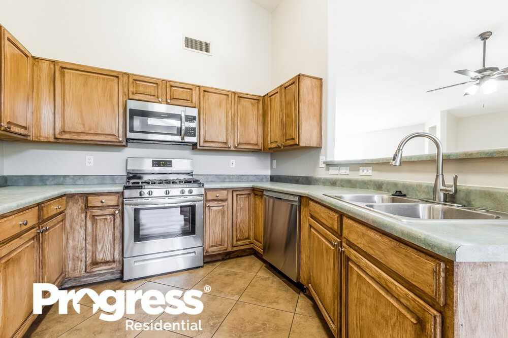 1380 E Sheffield Ave - Photo 7 of 16