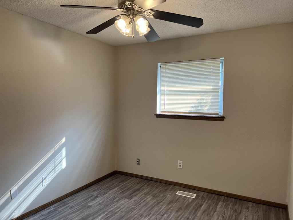 828 Euclid St - Photo 4 of 6