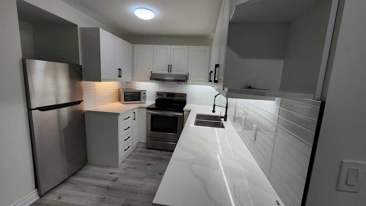 108 Mount Pleasant Drive - Photo 2 of 13