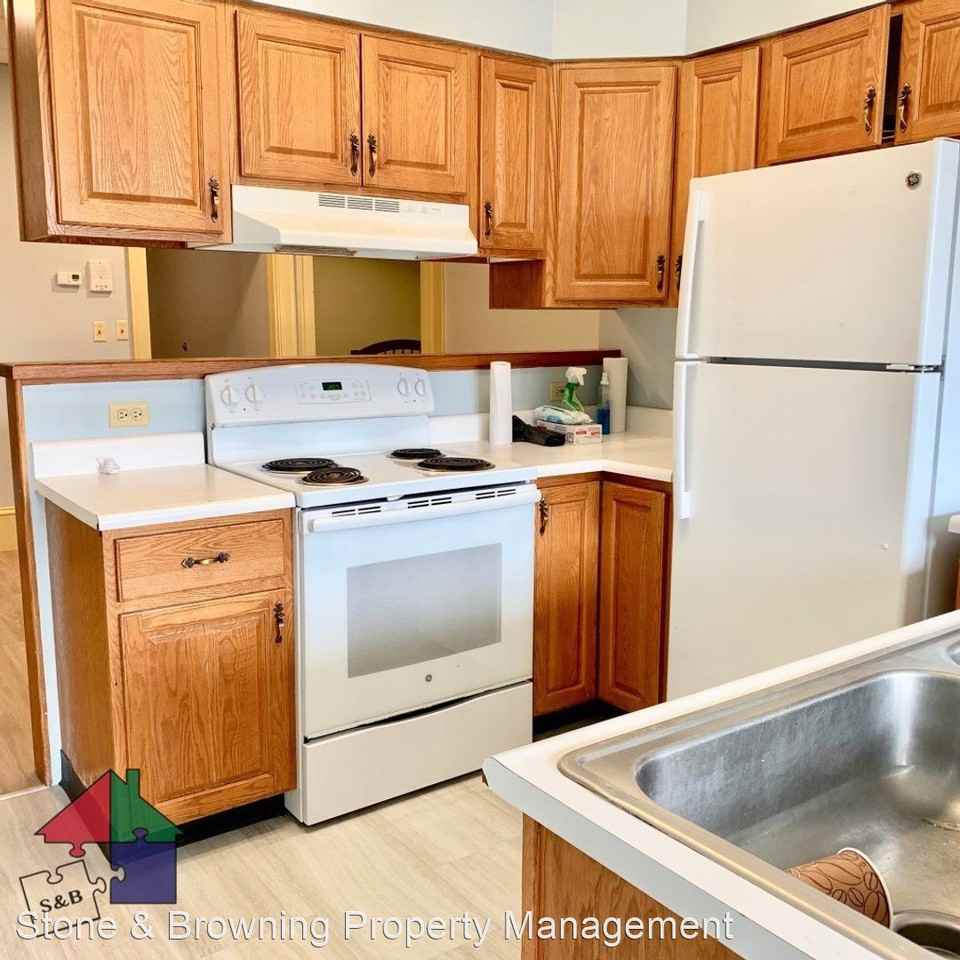 188 North Main St - Photo 3 of 9