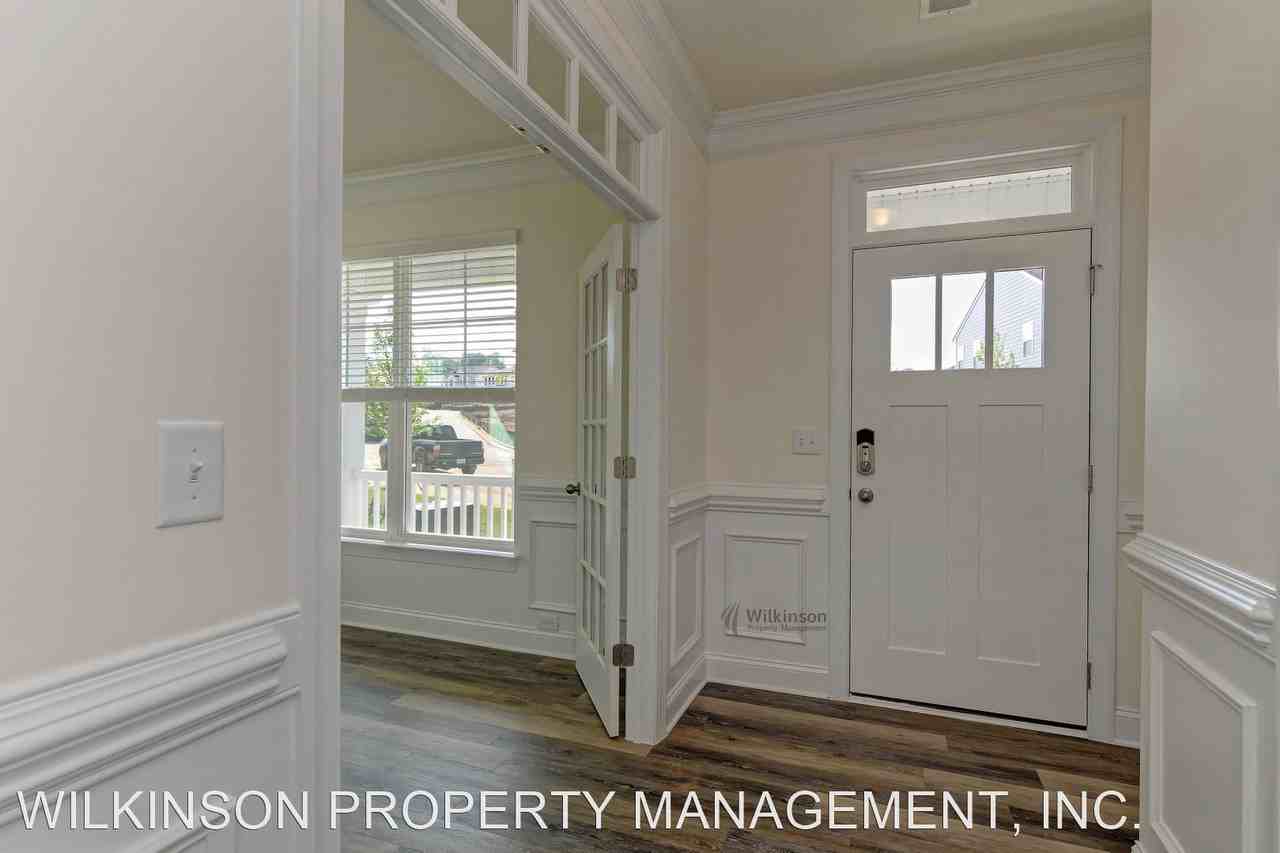 2013 Laurel Village Cir - Photo 3 of 31