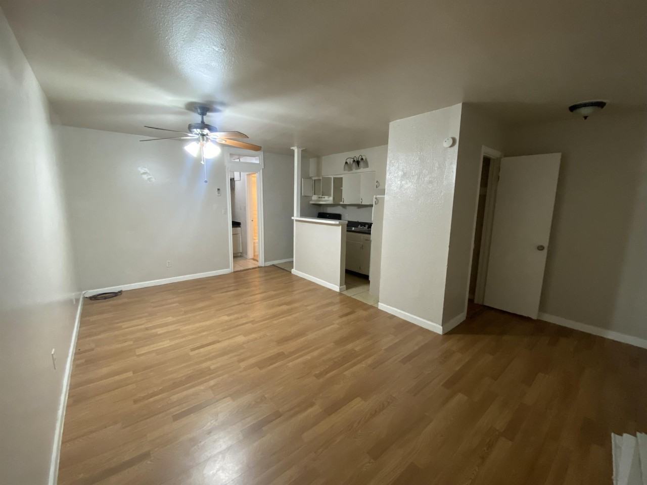 502 W Alabama - 20 #20 - Photo 3 of 16