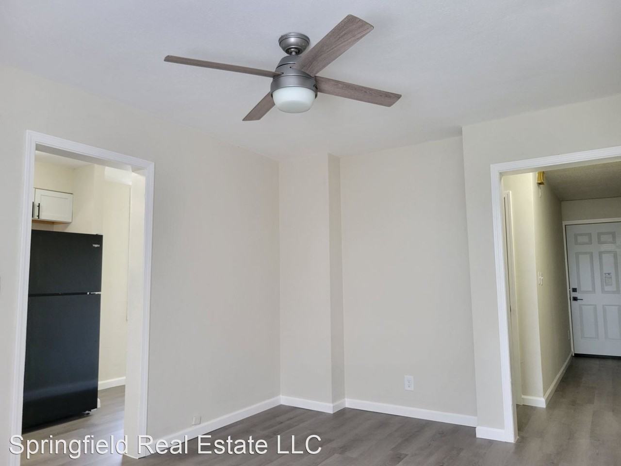 720 E Edwards St - Photo 3 of 15