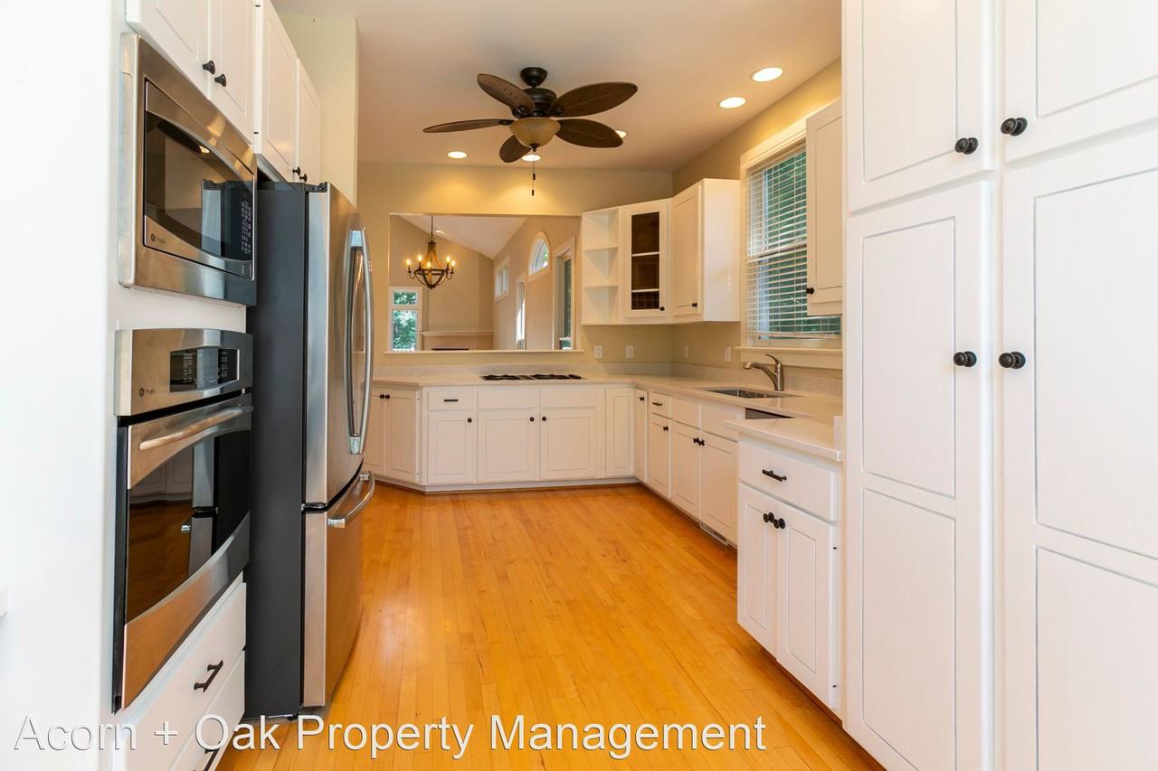 81402 Alexander - Photo 3 of 27