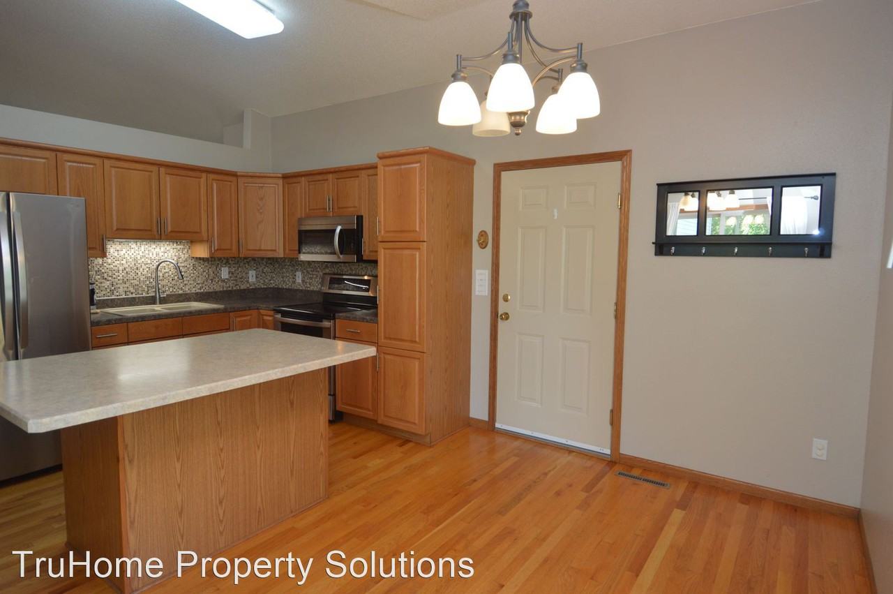 2230 Country Ct Nw - Photo 3 of 11