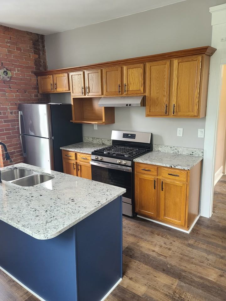 1307 Morton Ave #2 - Photo 3 of 13