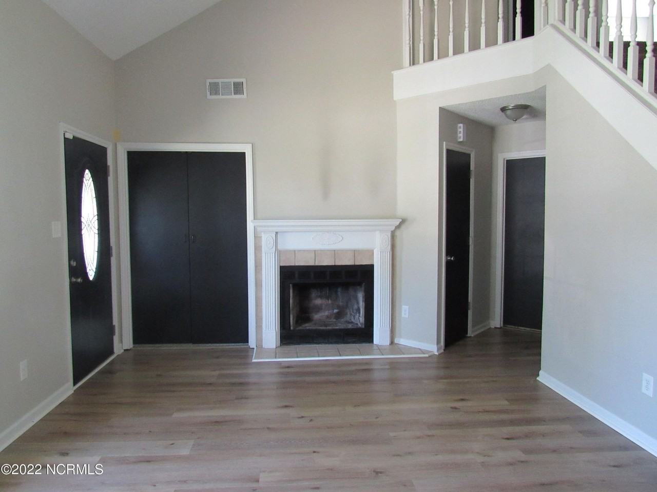 205 Teakwood Place - Photo 3 of 8