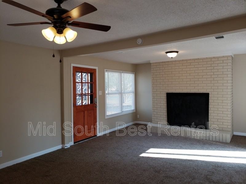 135 Galloway Cir - Photo 2 of 6