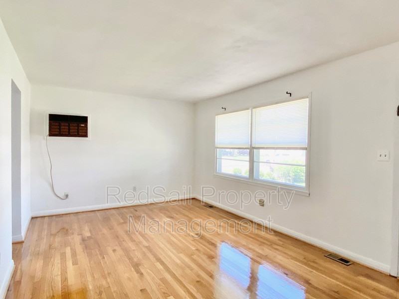 3305 Candlewood Dr - Photo 3 of 20