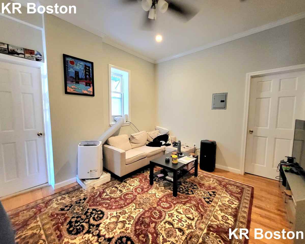 Commonwealth Ave #2 - Photo 2 of 41
