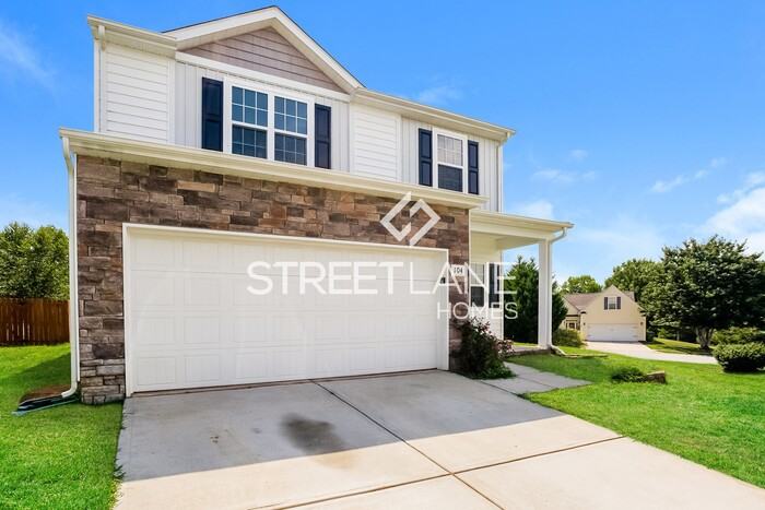 104 Autumn Bluff Cir - Photo 2 of 18