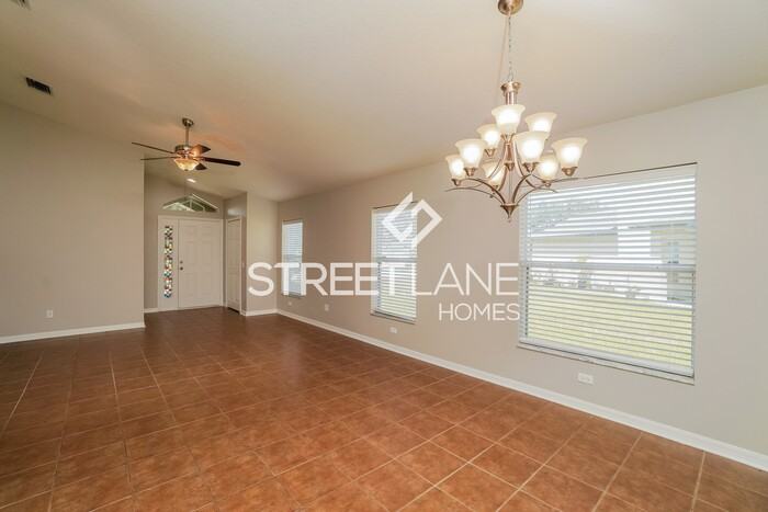 8414 Silverbell Loop - Photo 3 of 15