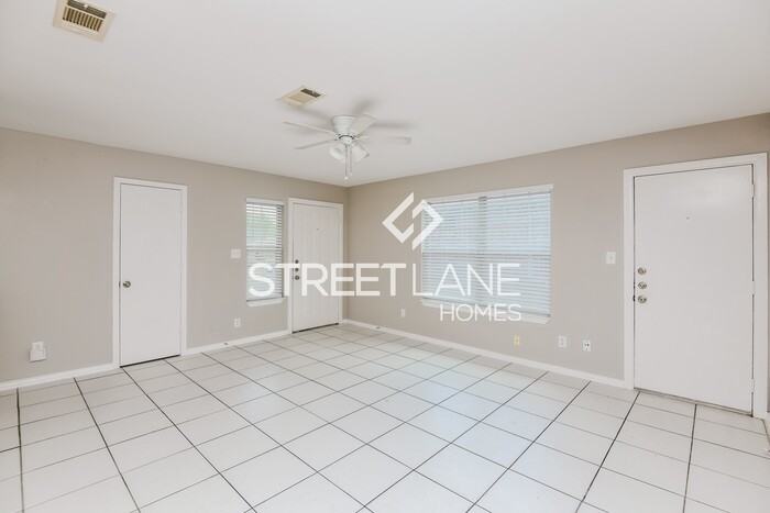 1802 San Rafael St - Photo 2 of 15