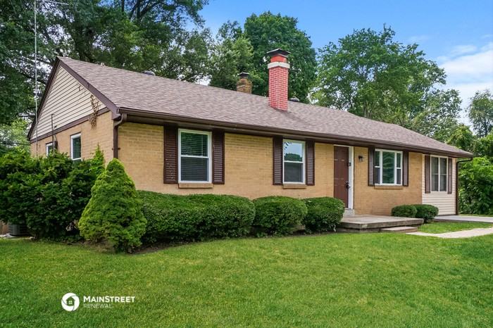 193 Forest Dr - Photo 2 of 16