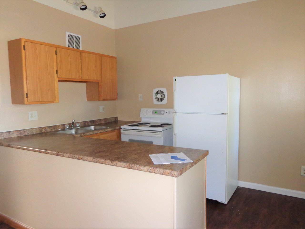 840 Dawnview Ct #840 - Photo 3 of 19
