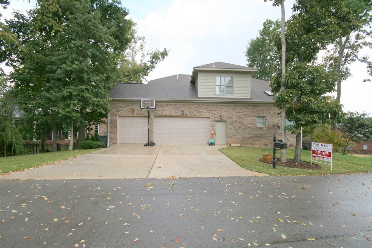 27 Carriage Hl #1 - Photo 4 of 43