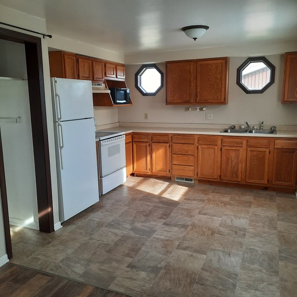 11203 Lawnford Ave Sw #11203 - Photo 3 of 9