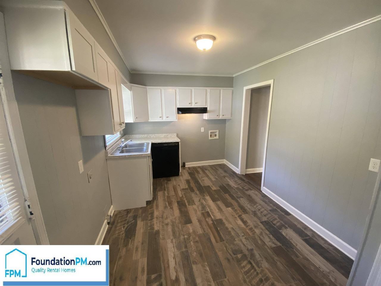 824 Novarese St #1 - Photo 4 of 17