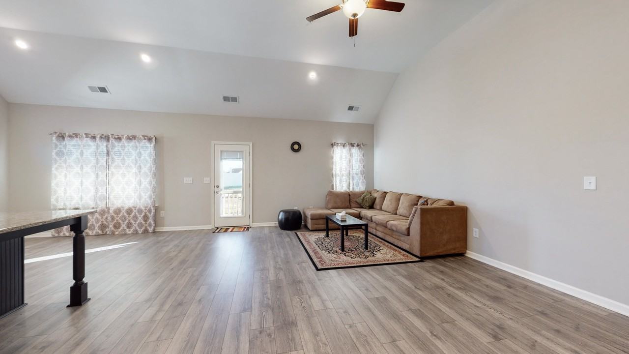 317 Edgefield Ct #1