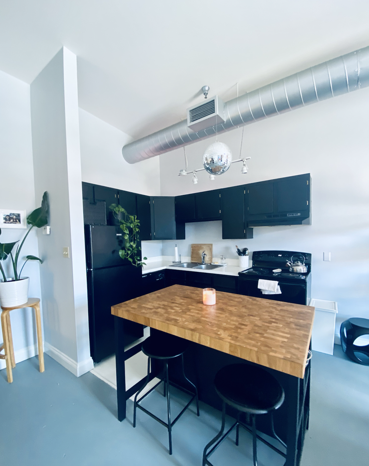 412 Delaware Street #412-303 - Photo 2 of 14