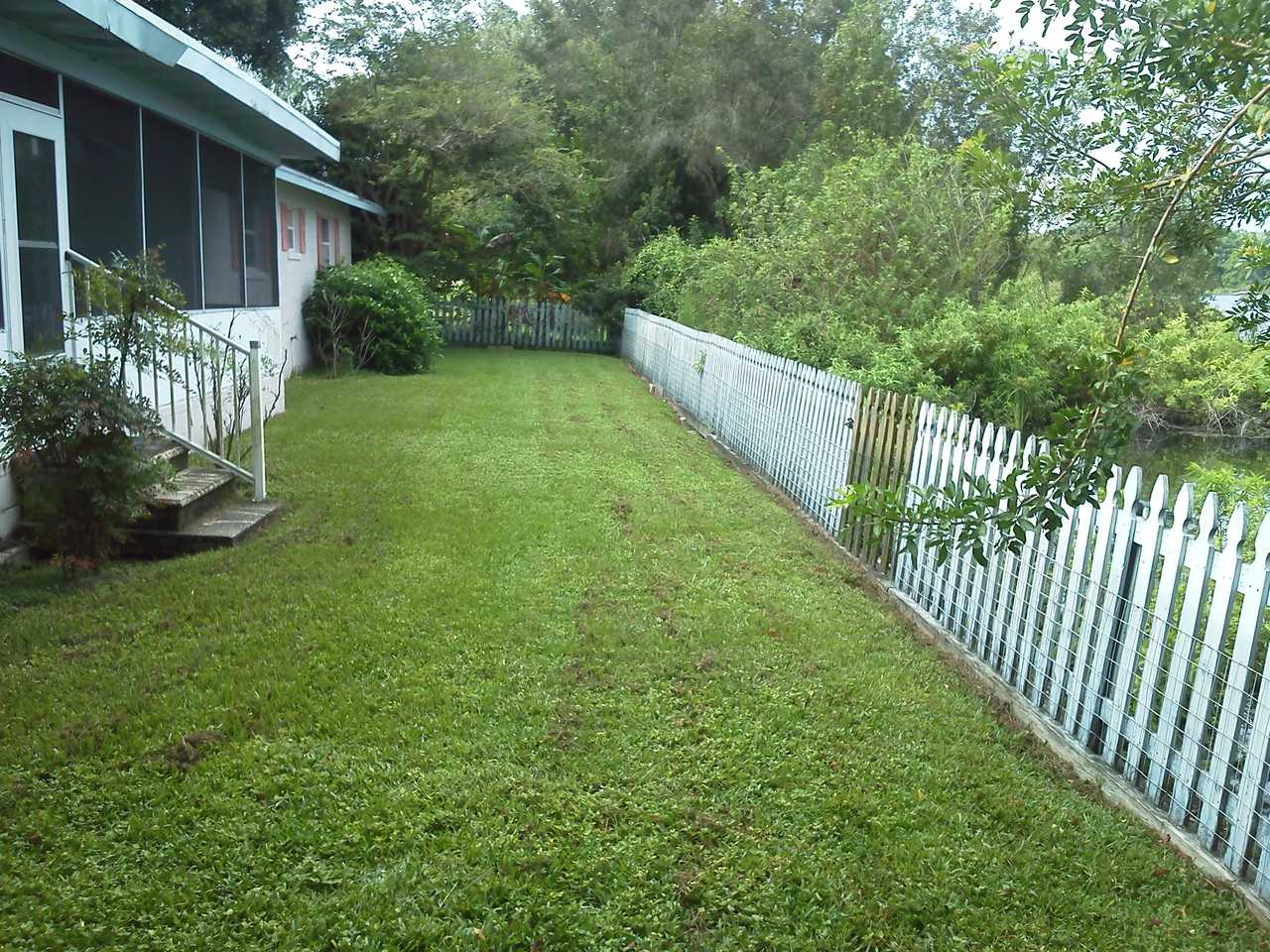 737 Lake Martha Drive Northeast - Photo 5 of 8