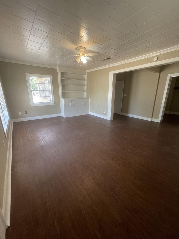415 S Rio Grande St #1 - Photo 2 of 8