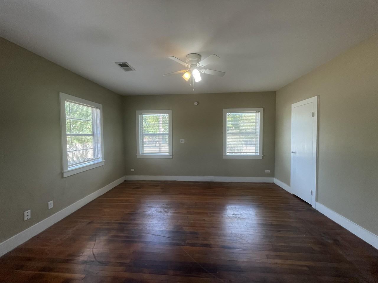 415 S Rio Grande St #1 - Photo 4 of 8