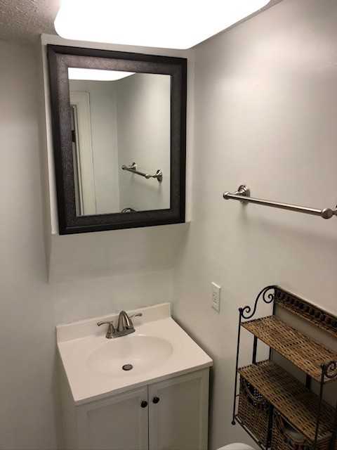 603 E Sevier St #1 - Photo 3 of 14