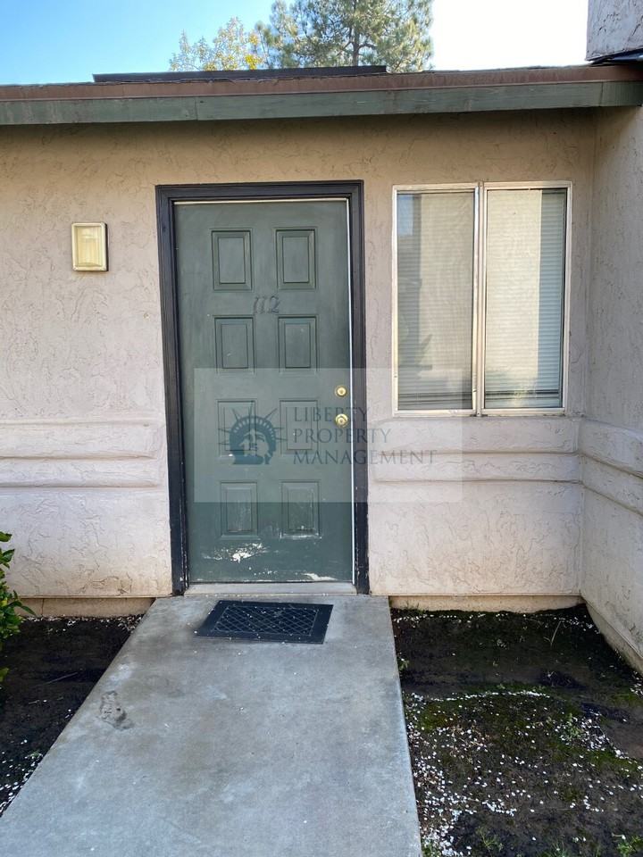 5291 E Kings Canyon Rd #112