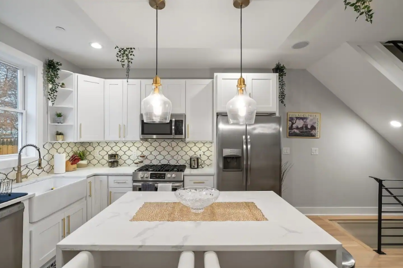 2342 N Mascher St - Photo 2 of 33