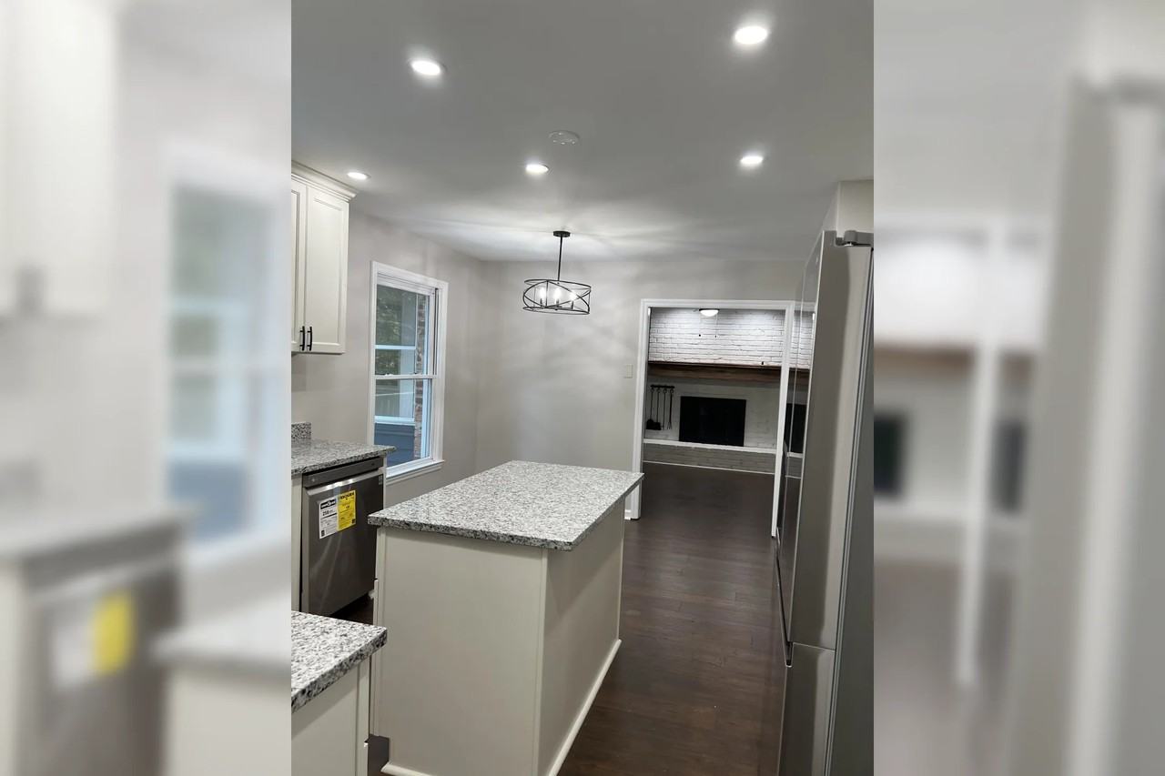 10194 Woodbury Dr - Photo 3 of 40