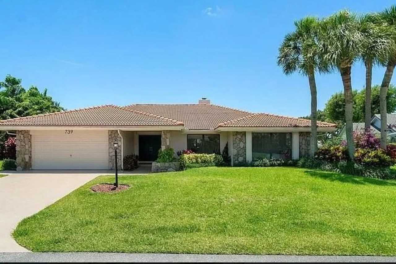 739 Pine Lake Dr - Photo 2 of 34