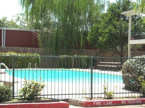 The Woods - Photo 3 of 10