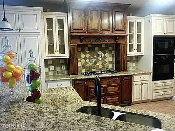 8495 Anastasia Ave - Photo 2 of 9