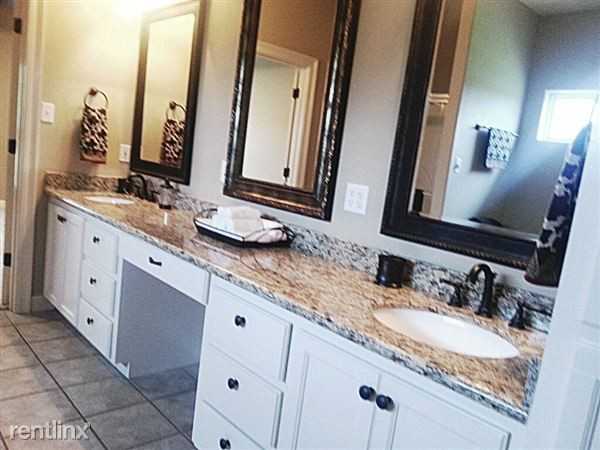 8495 Anastasia Ave - Photo 3 of 9