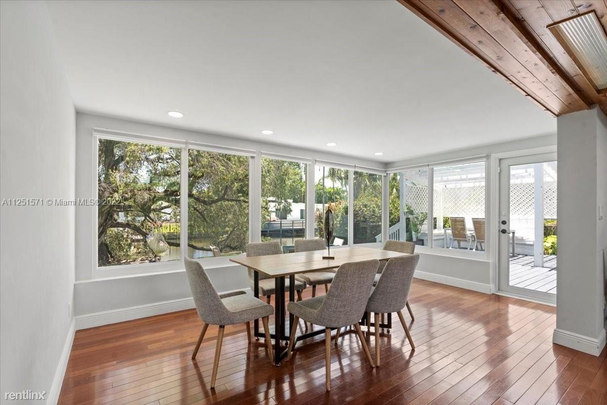 2570 Ne 200th St #0 - Photo 2 of 17