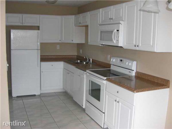 3410 NW 5th St - Photo 2 of 4