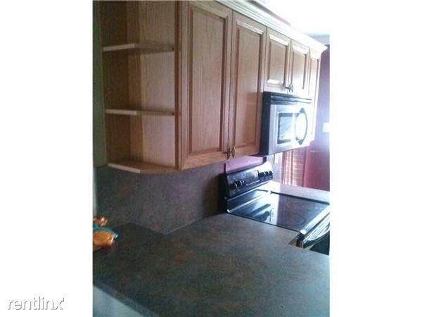 1540 SW 22nd Ave - Photo 2 of 4