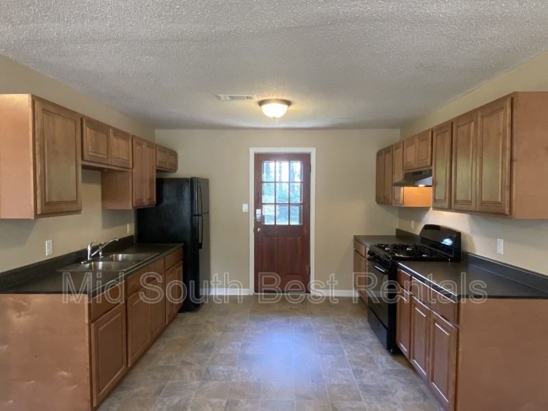 28 Hiland Pl - Photo 3 of 6