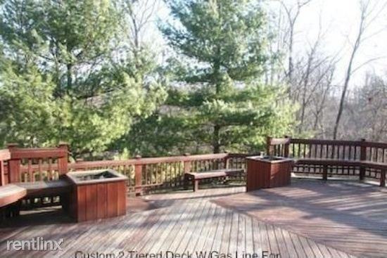 705 Crescent Pointe Dr - Photo 2 of 12