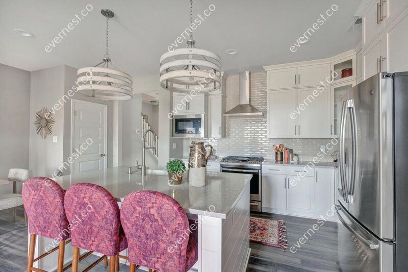 7037 Desert Candle Dr - Photo 2 of 25