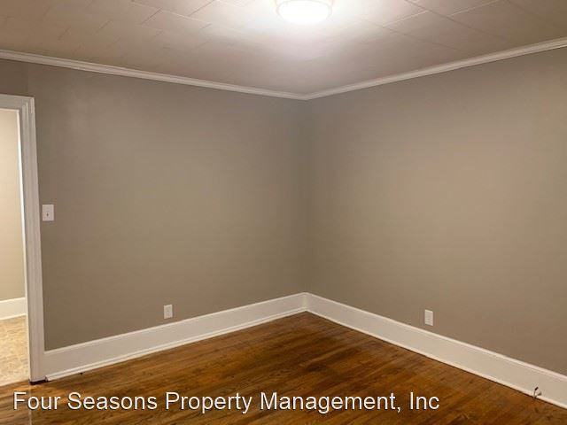 1424 Anderson St - Photo 3 of 10