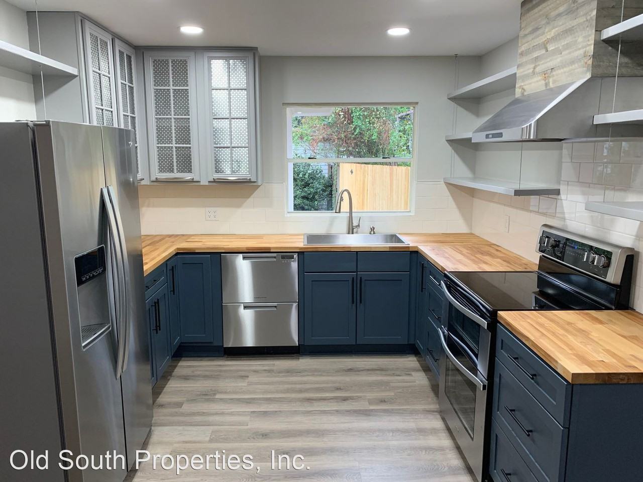 3271 Wellington Rd - Photo 2 of 13