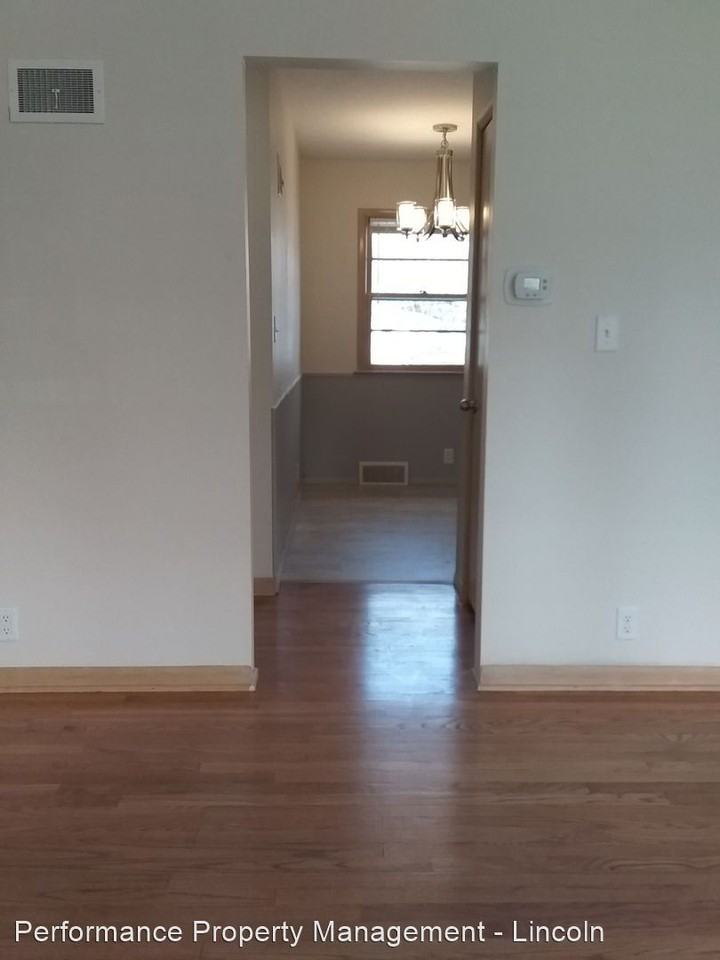 3924 D Street - Photo 3 of 9