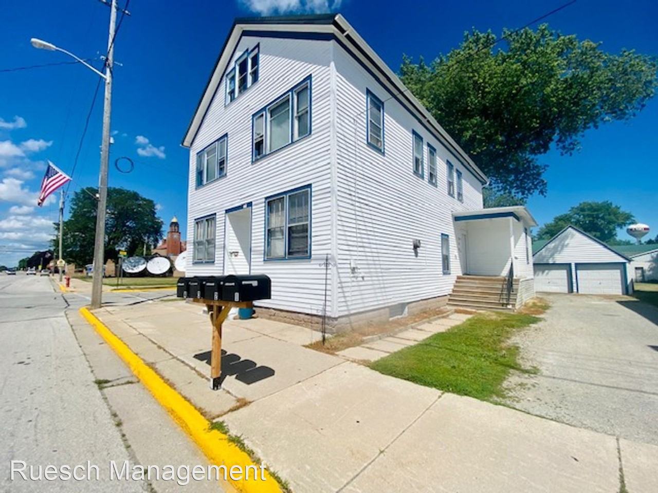 204 S Saint Augustine St. - Photo 2 of 20