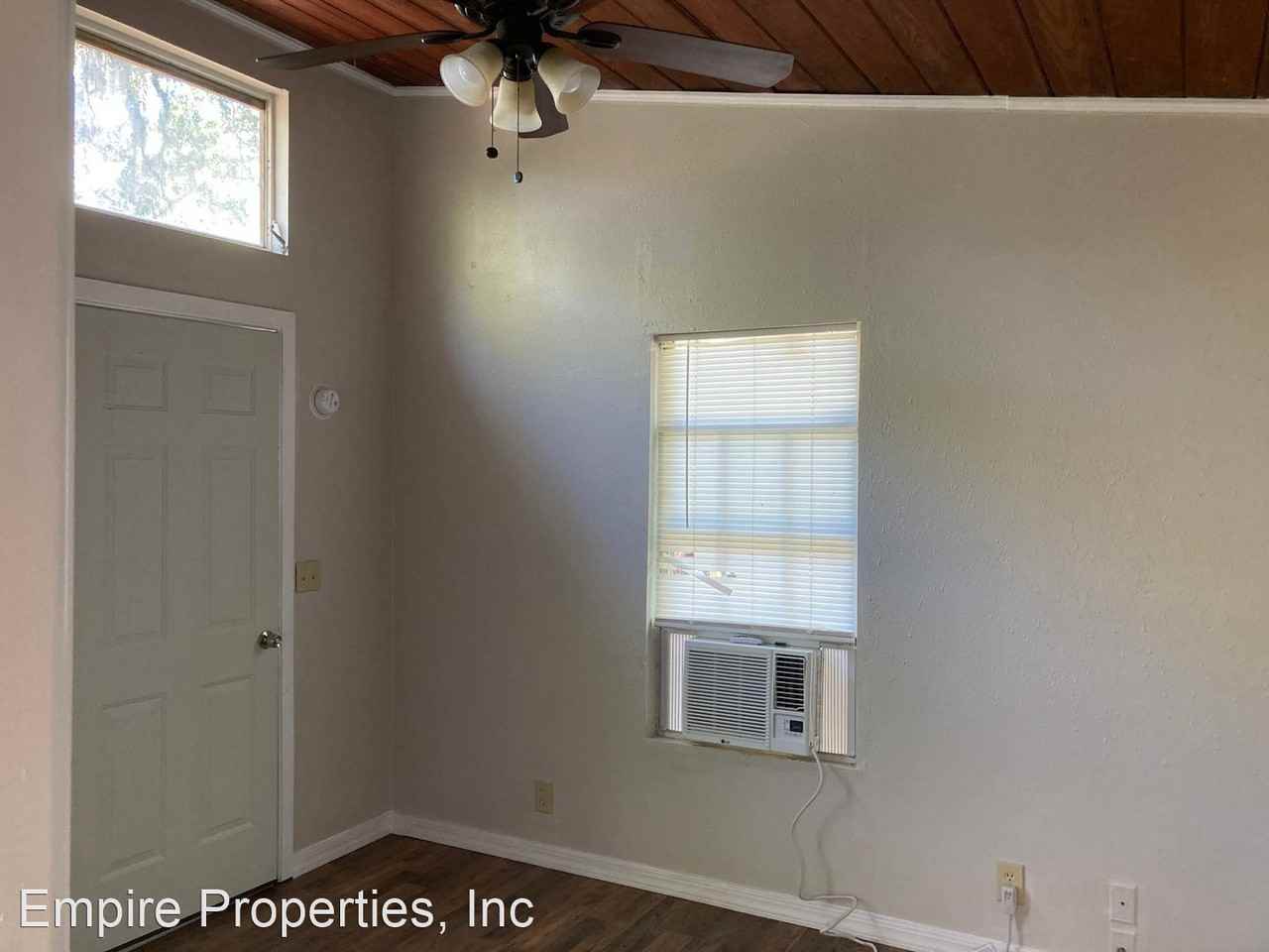 Van Buren/ Hart Street duplex - Photo 2 of 21