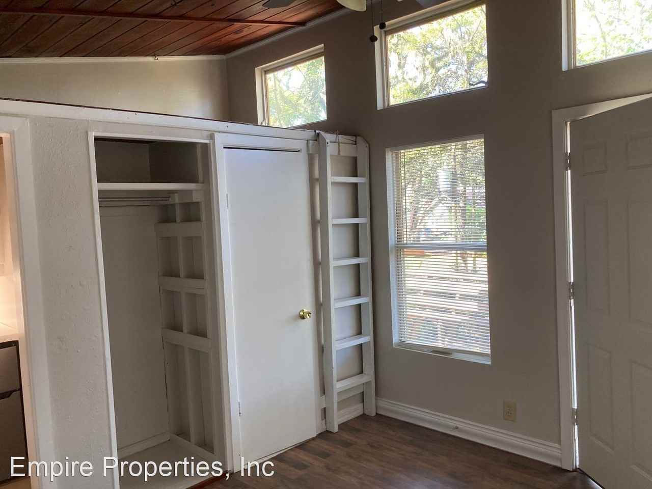 Van Buren/ Hart Street duplex - Photo 3 of 21