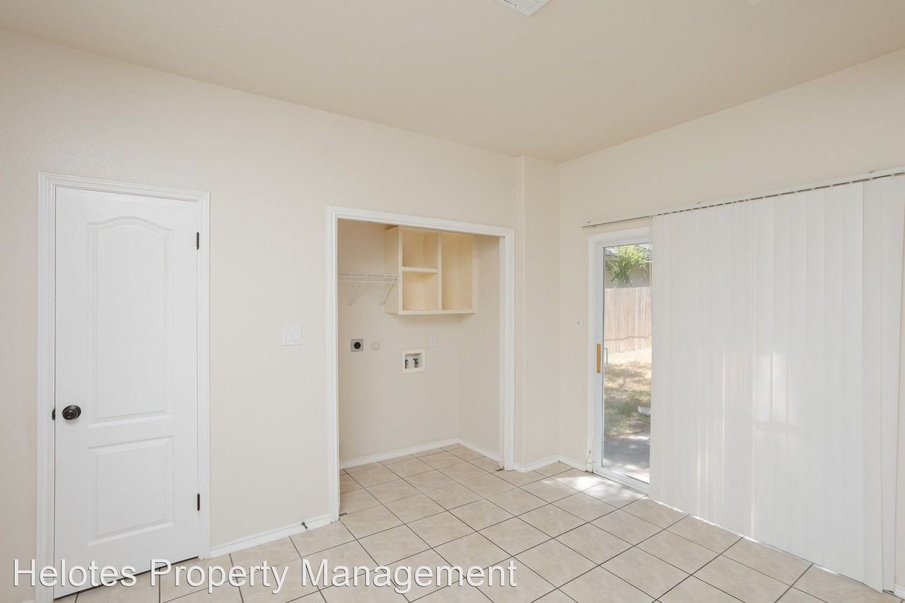 11118 Cedar Mtn - Photo 2 of 33